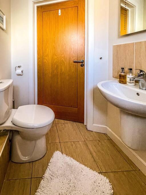 Soho Beach Apartment With Fabulous Sea View And 2 Minutes To The Beach With Free Parking And Netflix Bournemouth Exterior photo